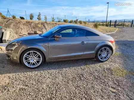 Audi TT 2.0 TFSI 211