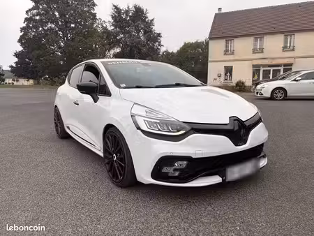 Renault Clio RS 1.6 T 200