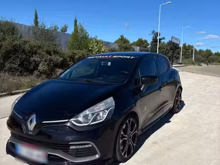 Renault Clio RS Trophy 1.6 T 220