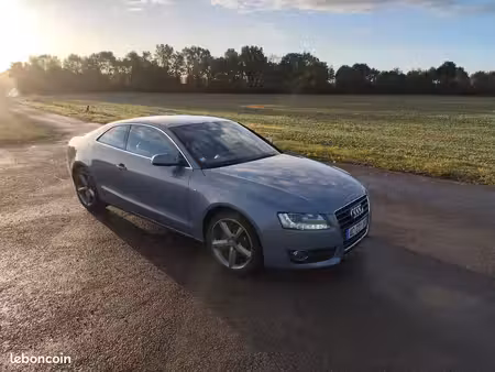 Audi A5 V6 2.7 TDI 190
