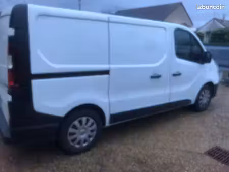 Renault Trafic dCi 120