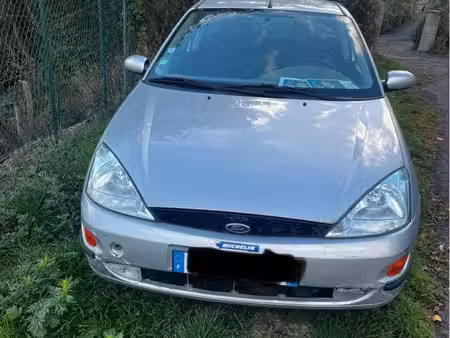 Ford Focus 1.6 100