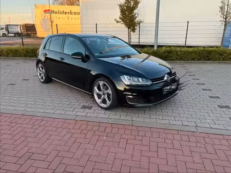 Volkswagen Golf 2.0 TDI 150
