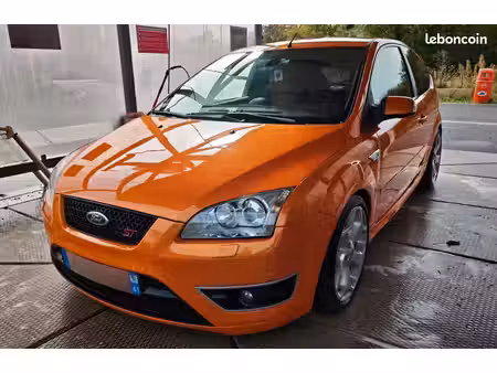 Ford Focus ST 2.5 225