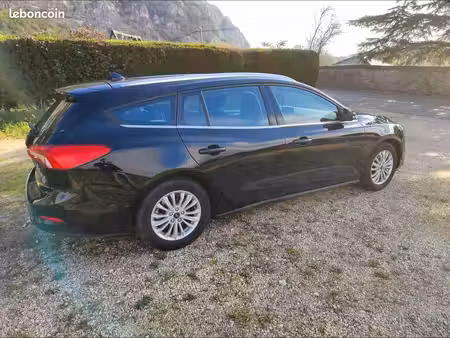 Ford Focus 1.0 125