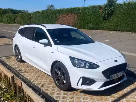 Ford Focus 1.0 125