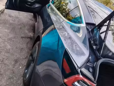 Tesla Model 3 275
