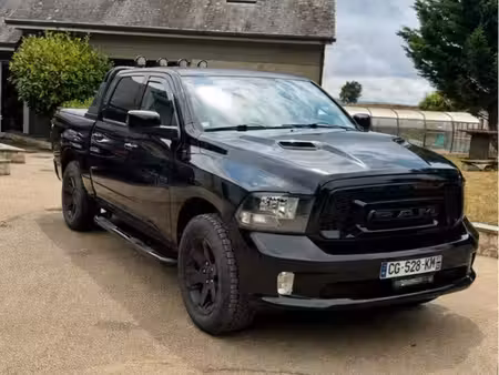 Dodge RAM 1500 V8 5.7