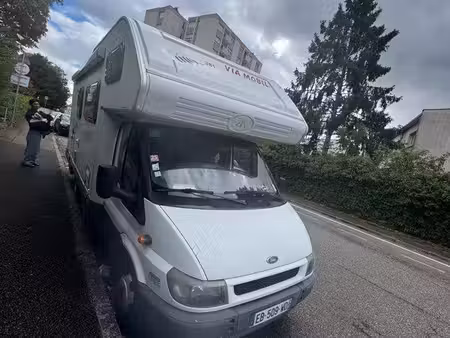 Ford Transit 2.4 90