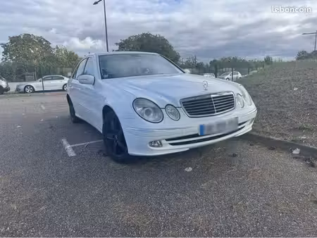 Mercedes-Benz Classe E E 220 2.2 150