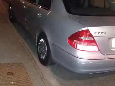 Mercedes-Benz Classe E E 200 2.1 150 Elegance