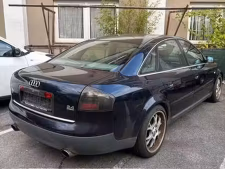 Audi A6 V6 2.4