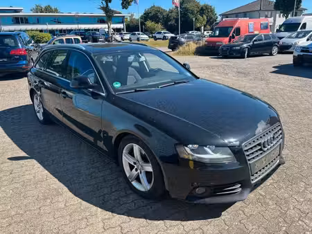 Audi A4 1.8 TFSI 120 Attraction