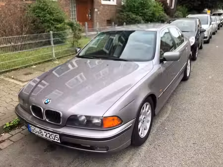 BMW Série 5 528i 2.8 193