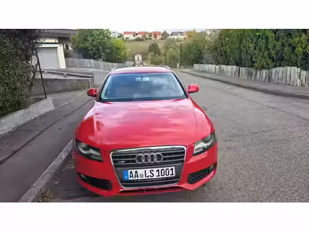 Audi A4 2.0 TFSI 211 Attraction quattro
