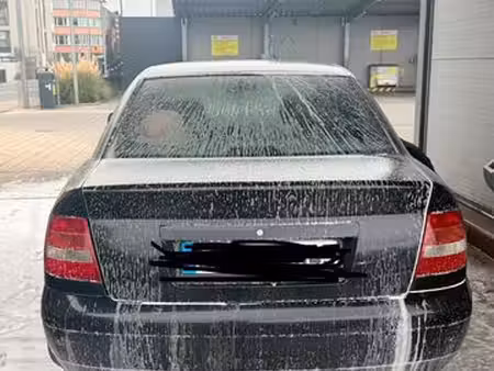 Audi A4 1.6