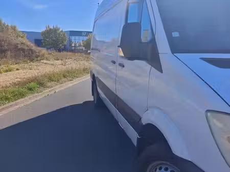 Mercedes-Benz Sprinter V6 3.0 184