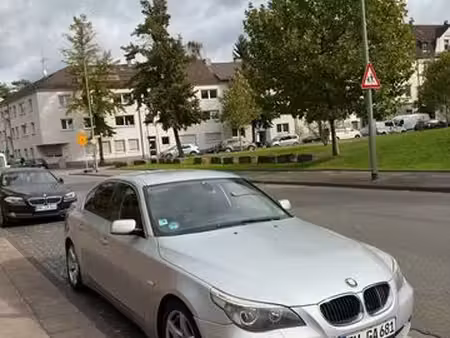 BMW Série 5 520i 2.2 170
