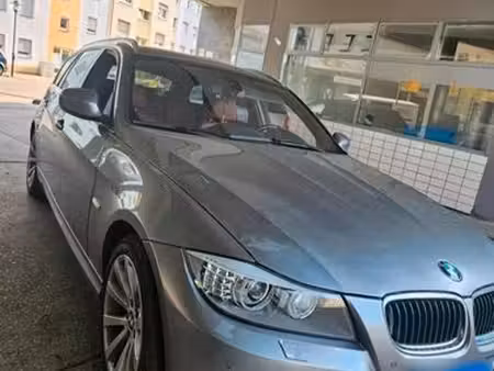 BMW Série 3 320d 2.0 136