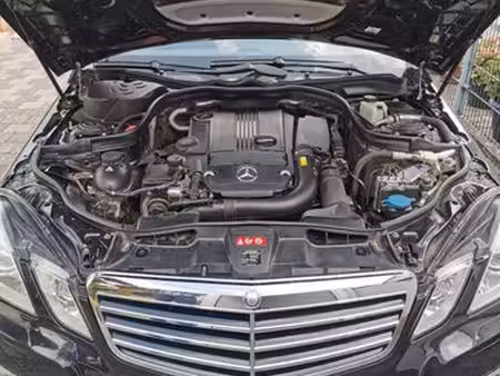 Mercedes-Benz Classe E E 200 Avantgarde