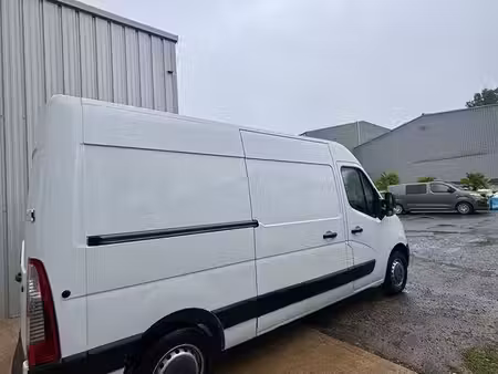 Renault Master 2.3 dCi 130