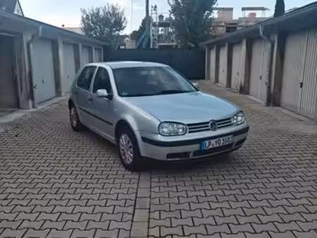 Volkswagen Golf 1.4 75
