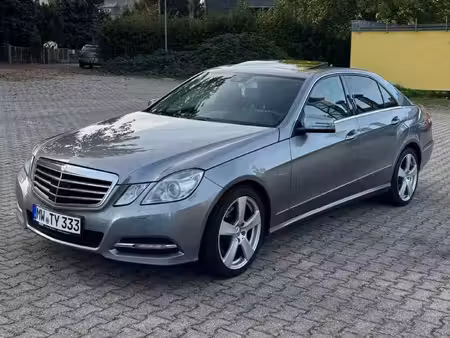 Mercedes-Benz Classe E E 350 E V6 3.0 CDI 265 Avantgarde 4Matic