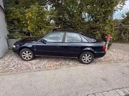 Audi A4 1.8 125