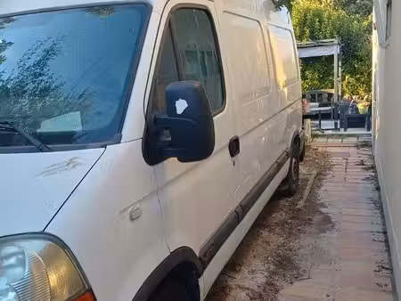 Renault Master 2.5 dCi 100