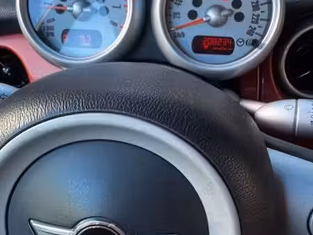 Mini Cabrio Cooper 1.6 115