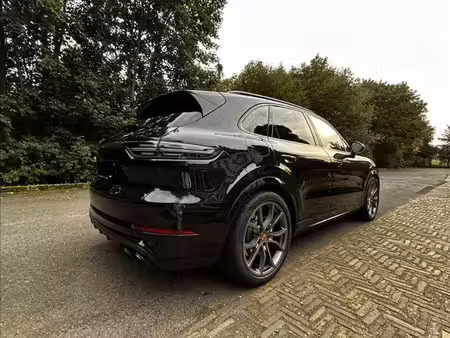 Porsche Cayenne Turbo 4x4