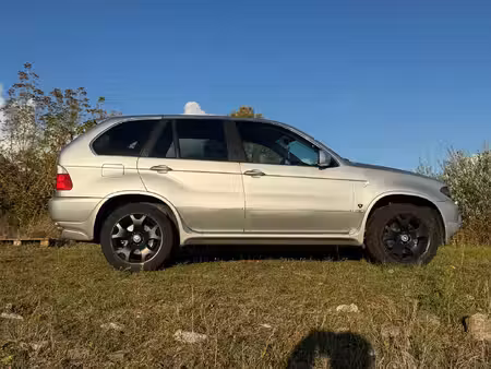 BMW X5 44i 4.4 320