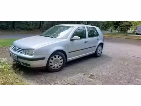 Volkswagen Golf 1.4 75