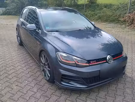 Volkswagen Golf GTI 2.0 Performance