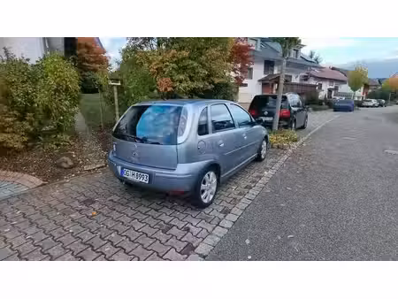 Opel Corsa 1.2 80