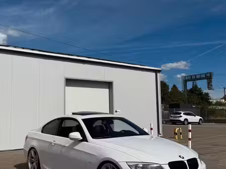 BMW Série 3 325d 3.0 204