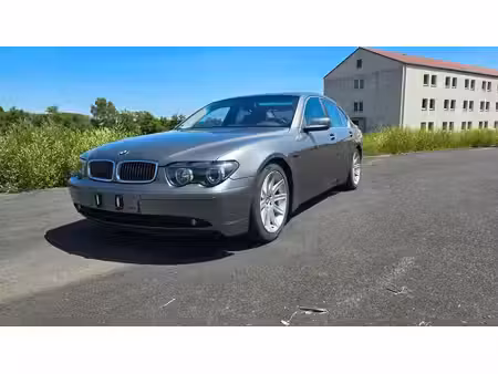 BMW Série 7 745i 4.4 333