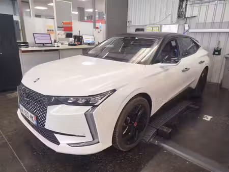 DS 4 1.6 THP 180 Performance Line
