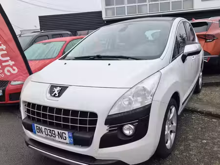 Peugeot 3008 1.6 Premium Pack