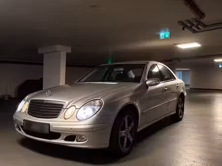 Mercedes-Benz Classe E E 200