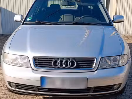 Audi A4 1.6 101