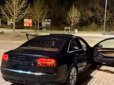 Audi A8 V6 3.0 TDI 233 quattro