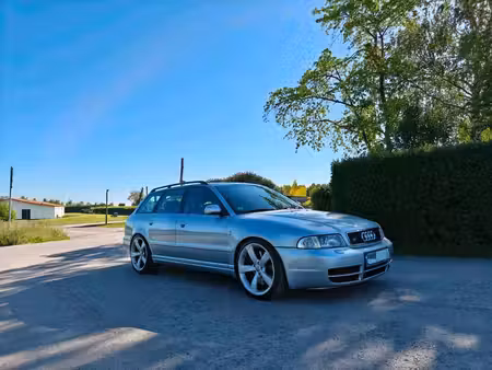 Audi A4 S4 V6 2.7 265 quattro