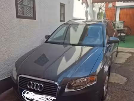Audi A4 2.0 FSI 150 S line