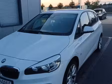 BMW Série 2 225e 1.5 224