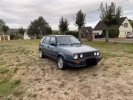 Volkswagen Golf GTI