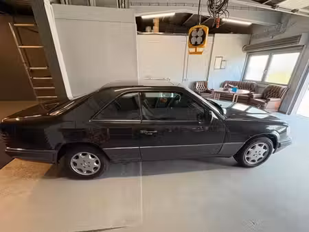 Mercedes-Benz Classe E E 220