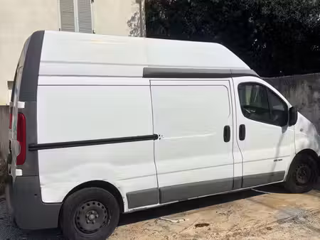 Renault Trafic 2.5 dCi 150