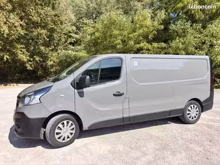 Renault Trafic dCi 145