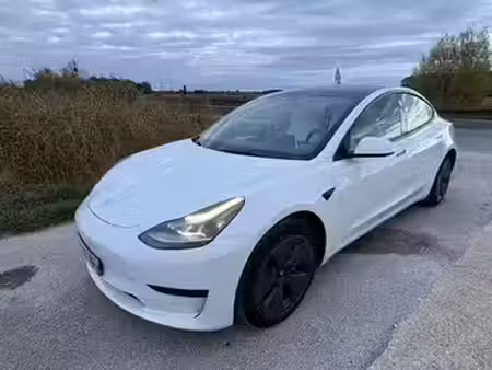 Tesla Model 3 Standard Plus 283